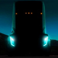 Tesla Semi -   